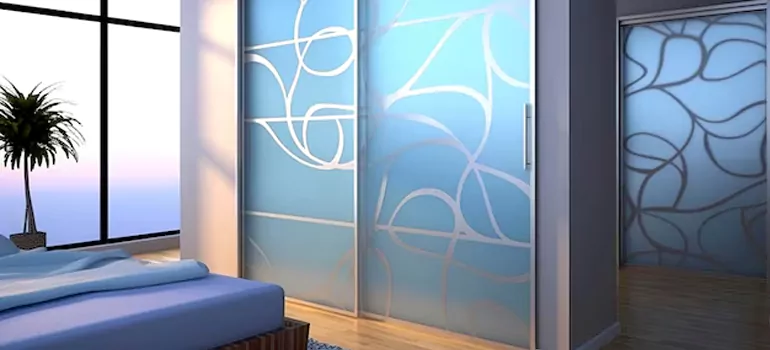 Frosting Glass Cabinet Doors in Midway, FL